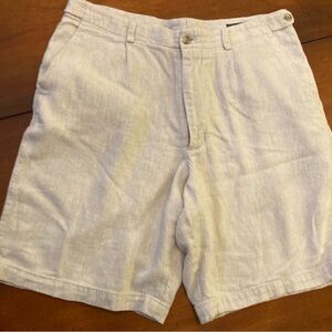 Crazy Horse ( a Claiborne co. ) 100% linen shorts preloved zip button closure